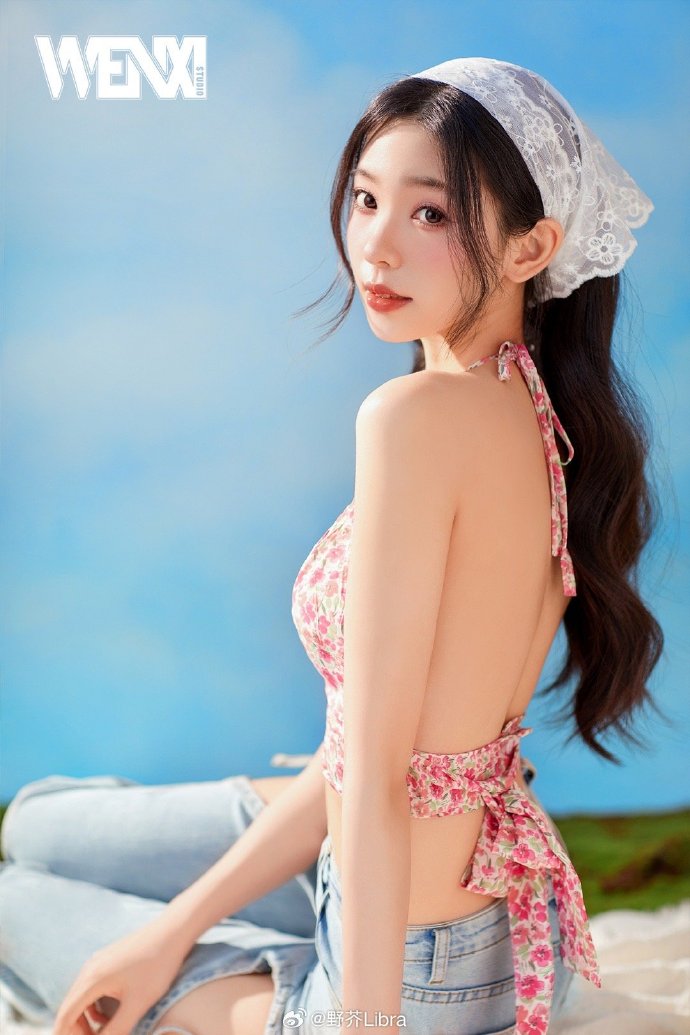 邓柏言 头像